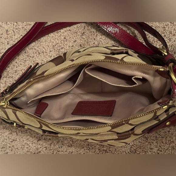 COACH COLETTE EAST/WEST SHOULDER BAG IN SIGNATURE FABRIC F23072 - Picture 8 of 12